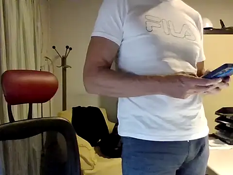 mariohurt101 online show from 04/04/26, 03:42