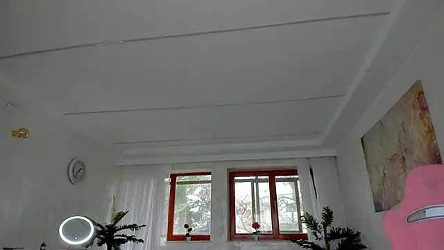 TiffanyHouston  online show from 12/04/24, 06:55