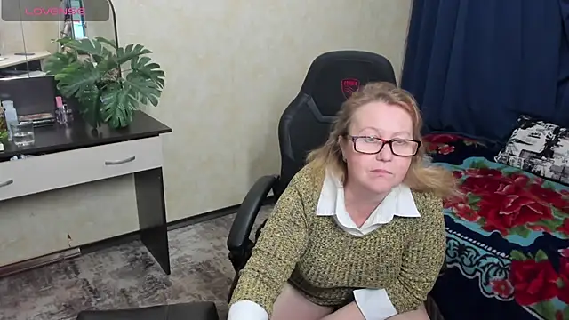 Frau Marta online show from 12/12/24, 03:16