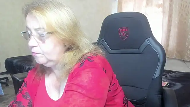 Frau Marta online show from 09/13/25, 01:11