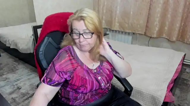 Frau Marta online show from 06/05/26, 06:57