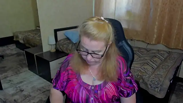Snapshot of Frau_Marta chatting on 06/20/26, 01:14 Frau Marta online show from 06/20/26, 01:14