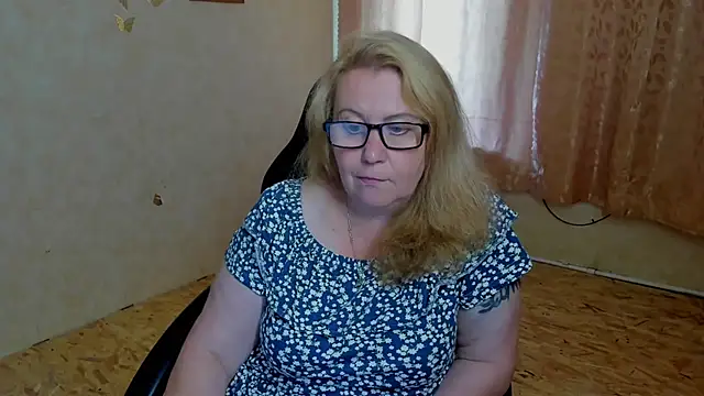 Snapshot of Frau_Marta chatting on 07/05/26, 12:45 Frau Marta online show from 07/05/26, 12:45