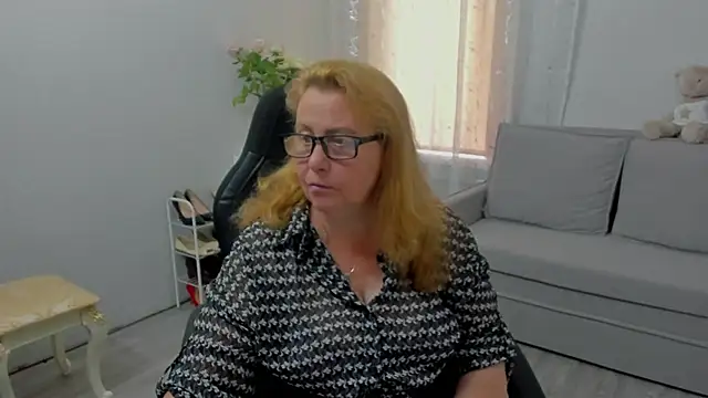 Snapshot of Frau_Marta chatting on 07/11/26, 01:25 Frau Marta online show from 07/11/26, 01:25