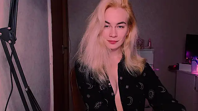 xxxcharismaaa online show from 10/01/25, 07:31