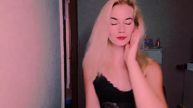 xxxcharismaaa online show from 10/13/25, 07:58