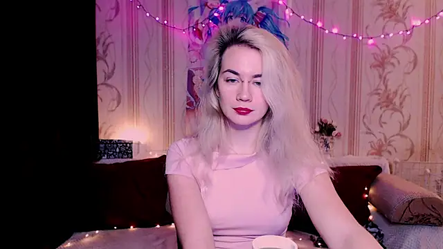 xxxcharismaaa online show from 04/12/26, 05:40