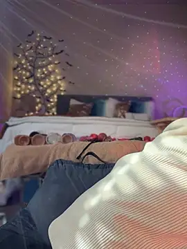 Snapshot of MaiseKnox chatting on 03/16/25, 04:45 MaiseKnox online show from 03/16/25, 04:45