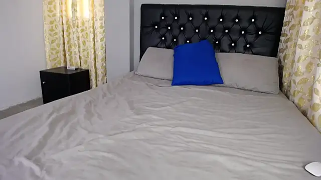 Snapshot of loveyouzahara2020 chatting on 02/07/25, 02:47 loveyouzahara2020 online show from 02/07/25, 02:47