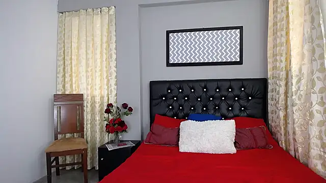 Snapshot of loveyouzahara2020 chatting on 02/15/25, 09:15 loveyouzahara2020 online show from 02/15/25, 09:15