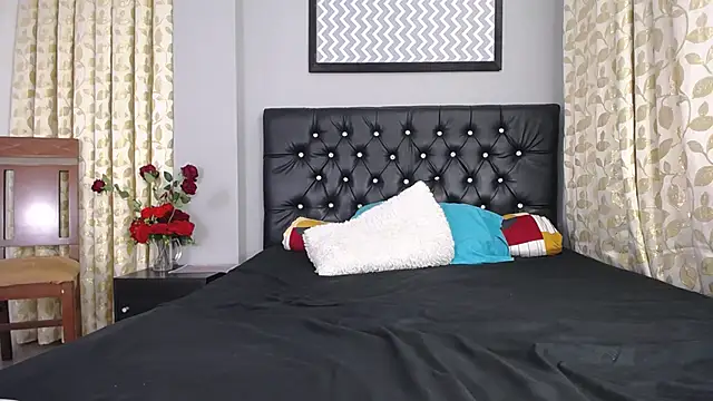 Snapshot of loveyouzahara2020 chatting on 02/28/25, 12:43 loveyouzahara2020 online show from 02/28/25, 12:43