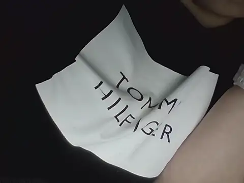 Snapshot of FallenDevil chatting on 11/27/25, 06:54 FallenDevil online show from 11/27/25, 06:54