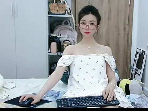 Cute Ruby01 online show from 11/29/25, 12:08