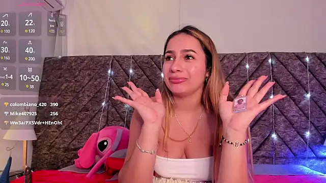 Snapshot of Vivi_prinncess chatting on 02/08/25, 08:09 Vivi prinncess online show from 02/08/25, 08:09