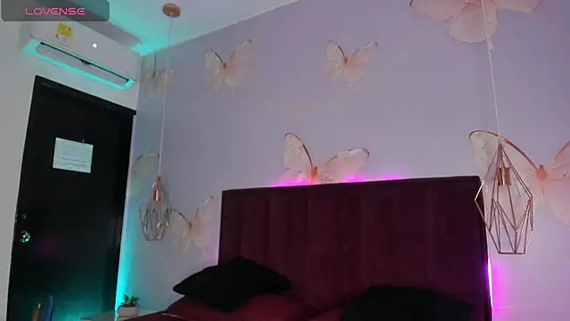 Vivi prinncess online show from 02/25/26, 12:09