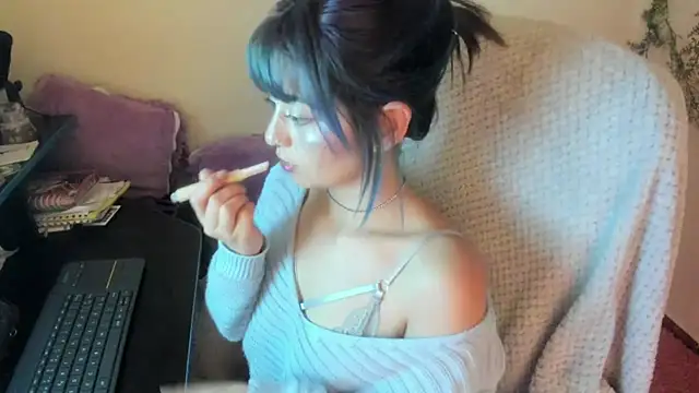 Sammysammy  online show from 11/23/25, 07:41