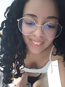 Snapshot of NinaSweet2 chatting on 07/29/26, 05:22 NinaSweet2 online show from 07/29/26, 05:22