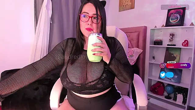 AudredLovely online show from 02/04/26, 12:27