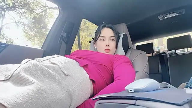 orla2021 online show from 12/29/24, 04:05