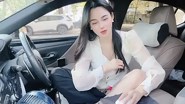 orla2021 online show from 12/31/24, 06:59