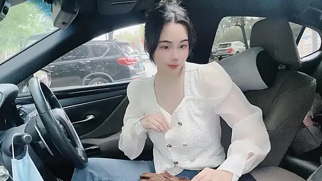 orla2021 online show from 03/01/25, 11:47