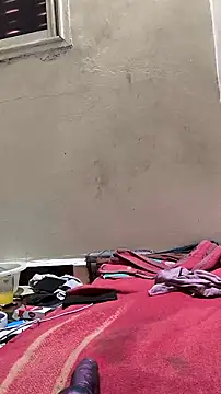 Snapshot of tslovetoys5 chatting on 02/28/25, 01:14 tslovetoys5 online show from 02/28/25, 01:14