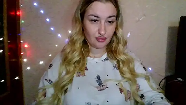 Snapshot of Mandy_Belcher chatting on 10/10/25, 11:31 Mandy Belcher online show from 10/10/25, 11:31