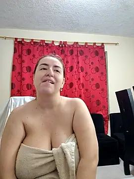 Snapshot of rosahills chatting on 09/11/25, 06:35 rosahills online show from 09/11/25, 06:35