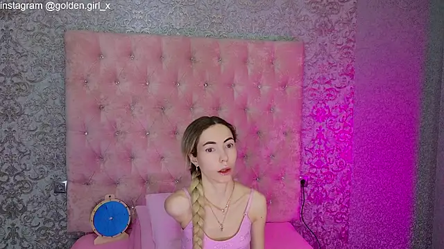 Akilla Queen online show from 03/13/26, 01:56