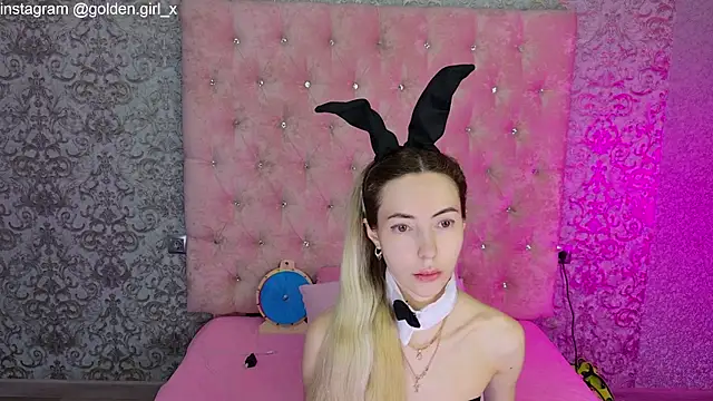 Akilla Queen online show from 04/01/26, 01:50