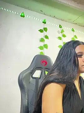 shayna all online show from 04/25/26, 09:45