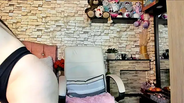 Carla expit online show from 07/02/26, 12:32