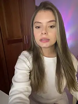 Snapshot of Miss_valeriaa chatting on 03/19/25, 11:47 Miss valeriaa online show from 03/19/25, 11:47