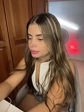 Miss valeriaa online show from 03/06/26, 09:44