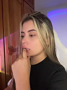 Miss valeriaa online show from 06/03/26, 02:25