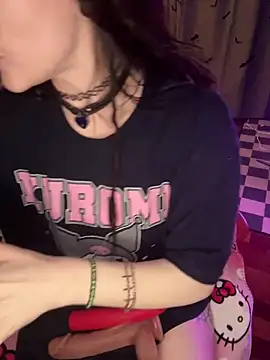 BlaizeyBBy online show from 03/23/25, 05:32