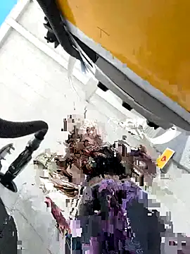 BlaizeyBBy online show from 09/30/25, 10:59