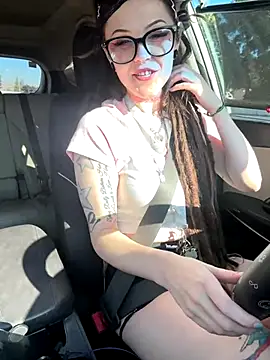 BlaizeyBBy online show from 10/23/25, 10:30