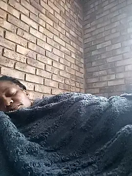 Snapshot of Galcraze chatting on 02/17/25, 01:32 Galcraze online show from 02/17/25, 01:32