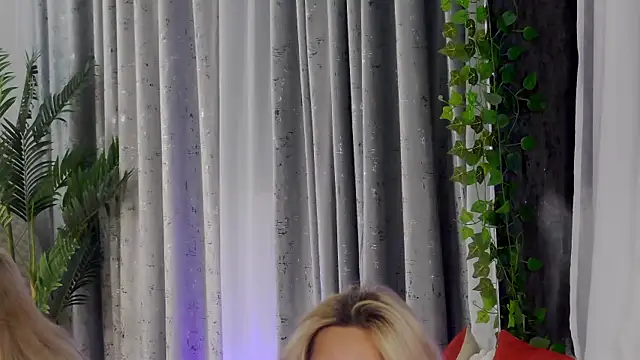 IsabelleEthan online show from 11/05/25, 01:16