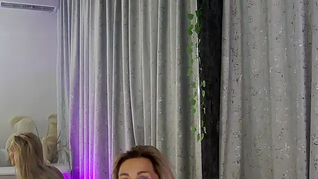 IsabelleEthan online show from 05/15/26, 11:01