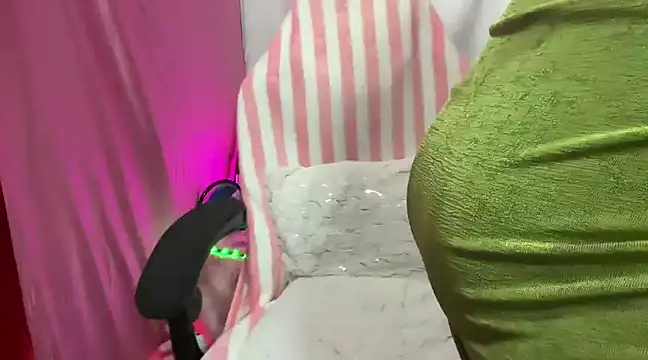 Queen Angelena online show from 02/22/25, 08:31