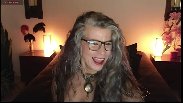 Snapshot of milfettefab chatting on 02/02/25, 08:57 milfettefab online show from 02/02/25, 08:57