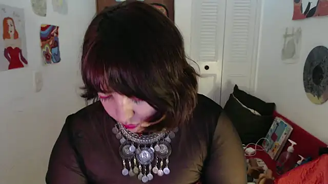 soynanabela28 online show from 10/19/25, 12:33