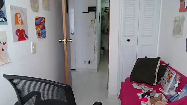 soynanabela28 online show from 11/06/25, 05:14