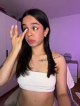 xlovelygirlx online show from 03/01/25, 12:07