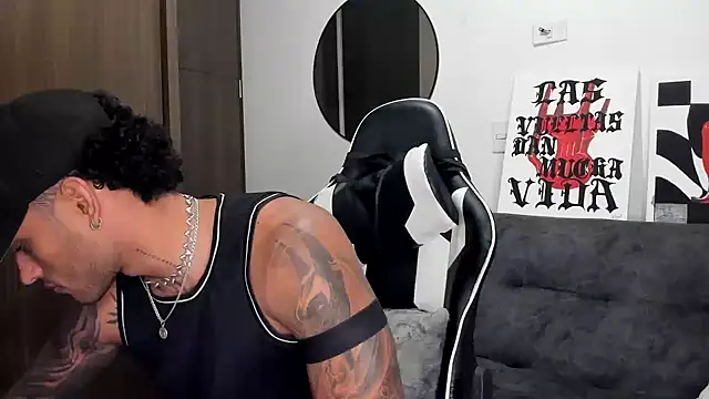 Alessandro Vanni online show from 10/08/25, 01:36