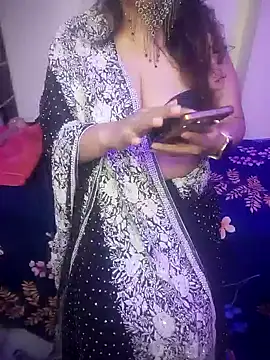 Snapshot of indian_passion chatting on 01/26/25, 11:50 indian passion online show from 01/26/25, 11:50