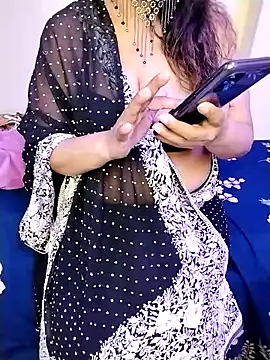 Snapshot of indian_passion chatting on 02/25/25, 05:15 indian passion online show from 02/25/25, 05:15