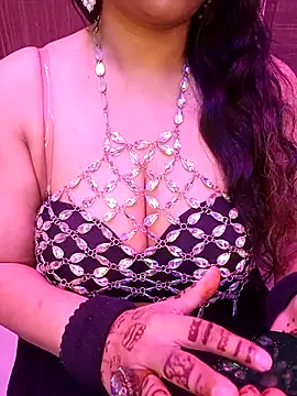 Snapshot of indian_passion chatting on 10/22/25, 07:35 indian passion online show from 10/22/25, 07:35